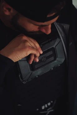 DarkVault-Comms Black Schwarz