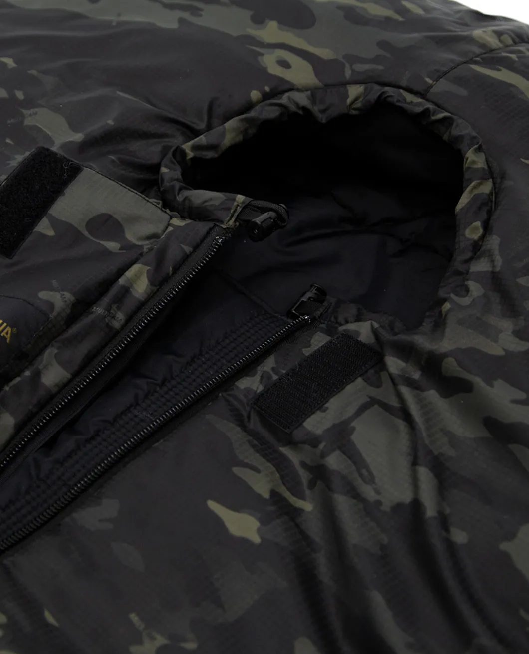 Defence 4 200 Multicam Black