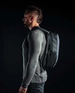 Fade Transport 18 Black Schwarz