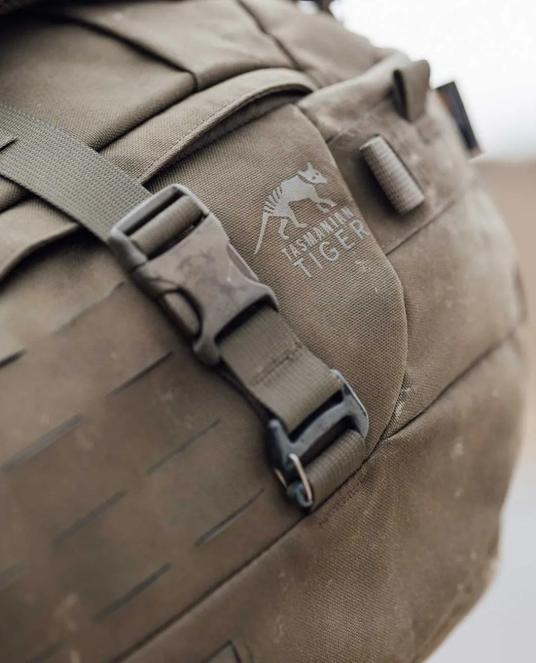TT Duffel 65 Coyote Braun