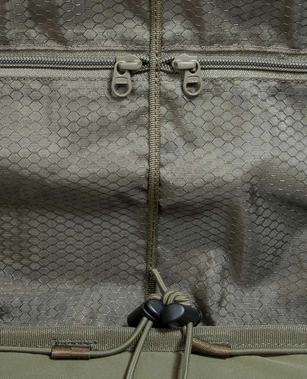 TT Duffel 65 Oliv