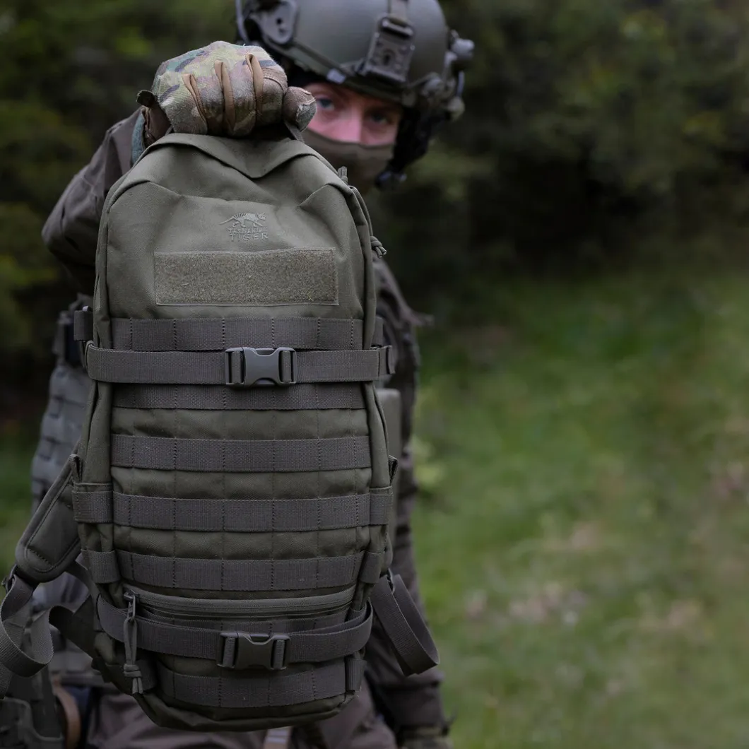 TT Essential Pack L MKII Schwarz