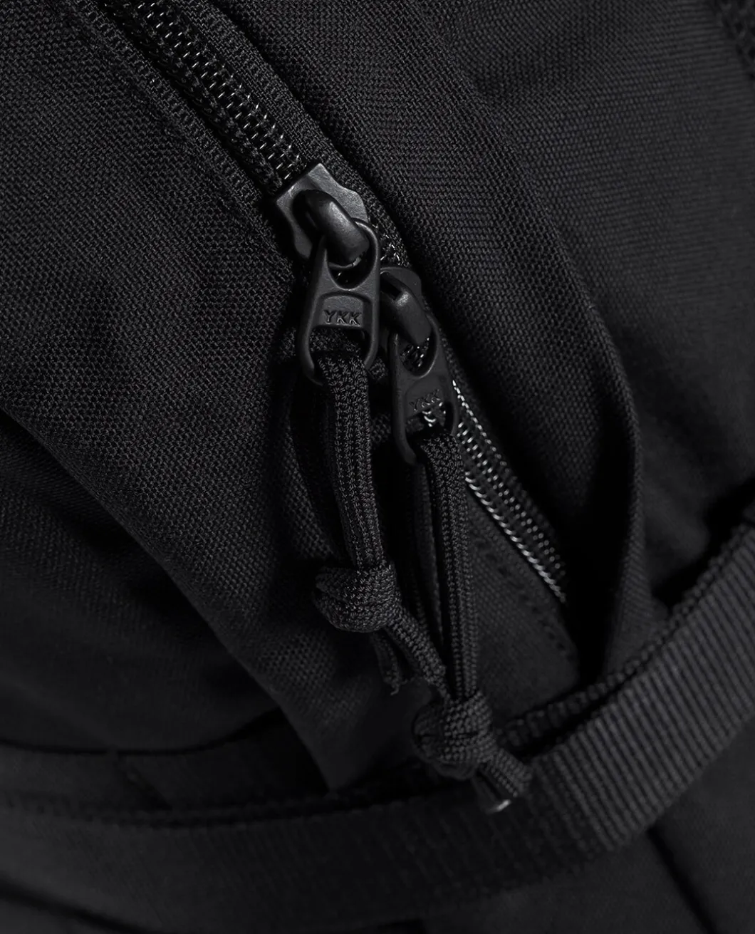 TT Essential Pack L MKII Schwarz