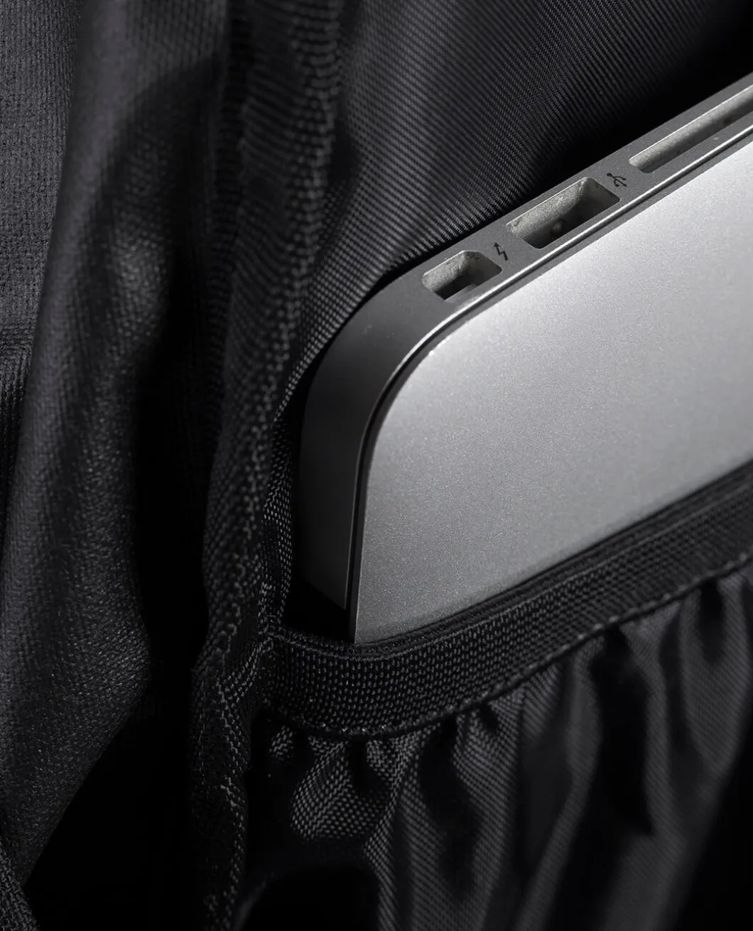 TT Essential Pack L MKII Schwarz