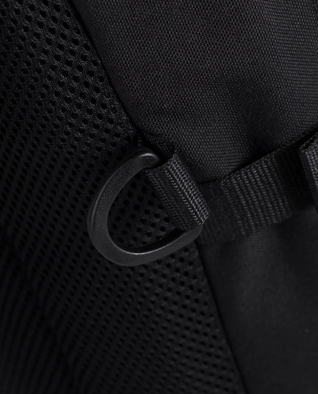 TT Essential Pack L MKII Schwarz