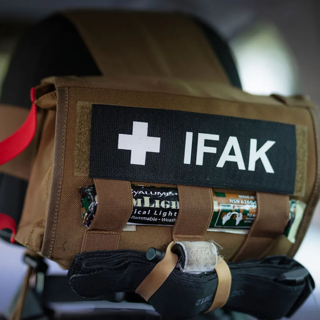 TT IFAK Pouch VL L IRR Steingrau Oliv