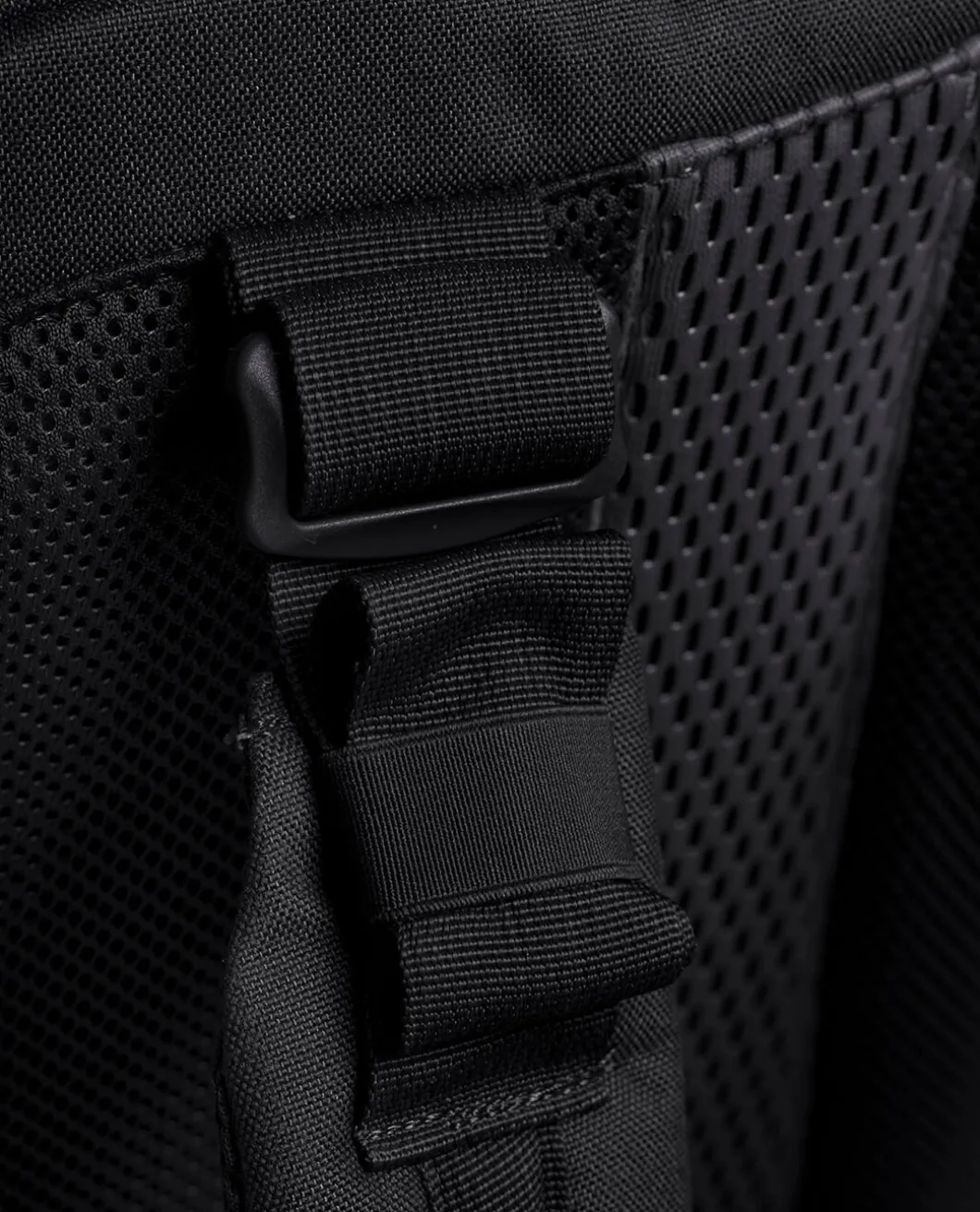 TT Modular Combat Pack Black Schwarz