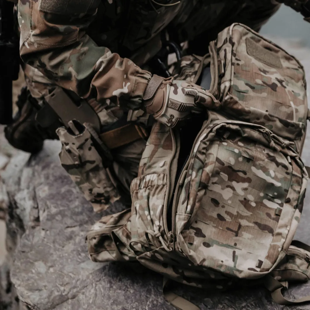 TT Modular Combat Pack Black Schwarz