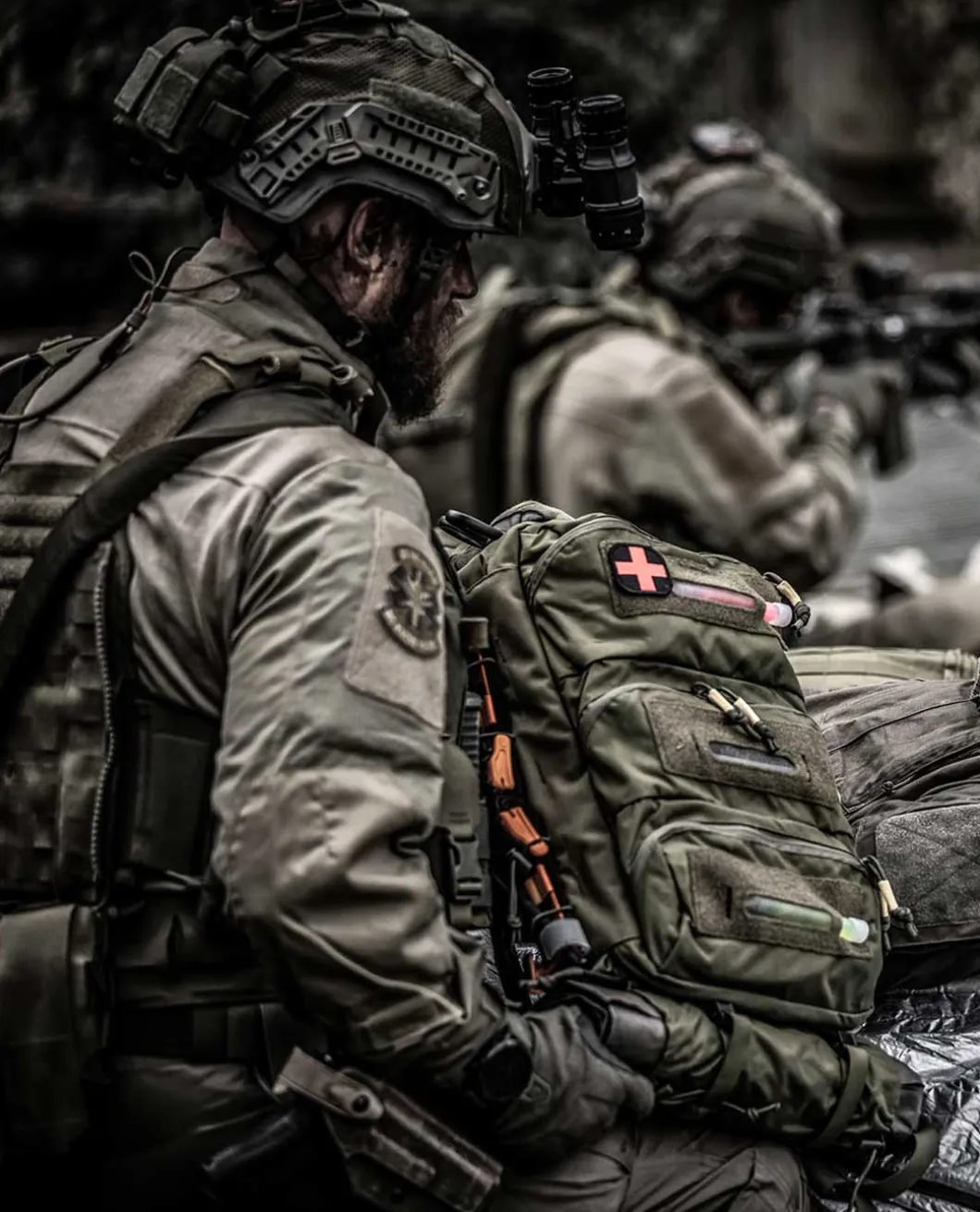 TT Modular Medic Combat Pack 18 Black Schwarz
