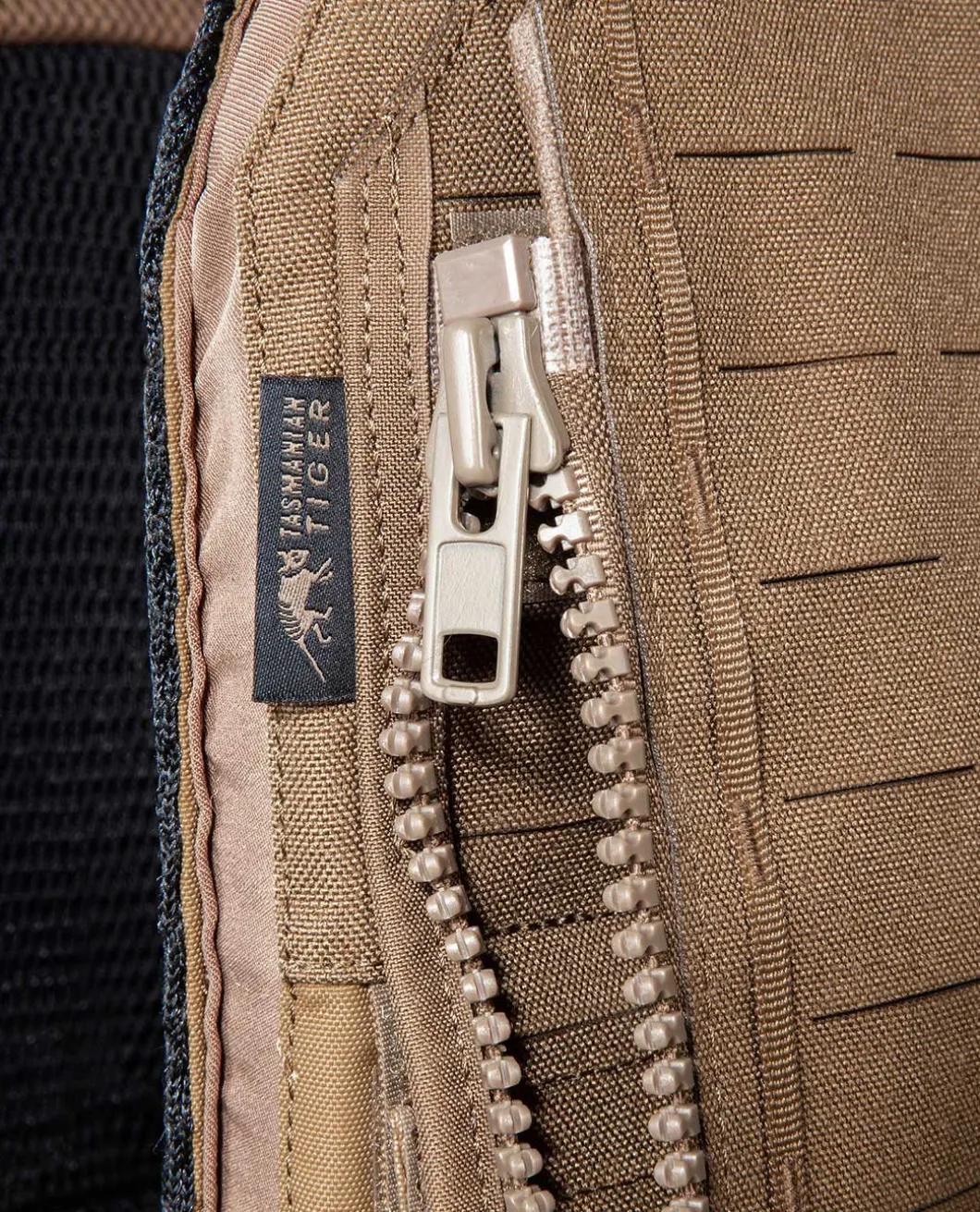 TT Plate Carrier QR LC ZP coyote brown
