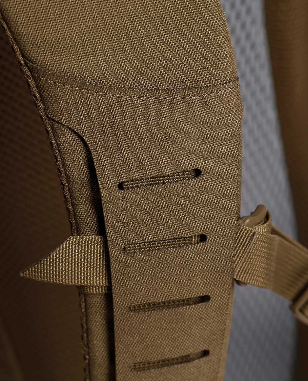 TT Urban Tac Pack 22 Coyote Brown