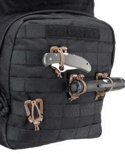 Web dominator Coyote Brown