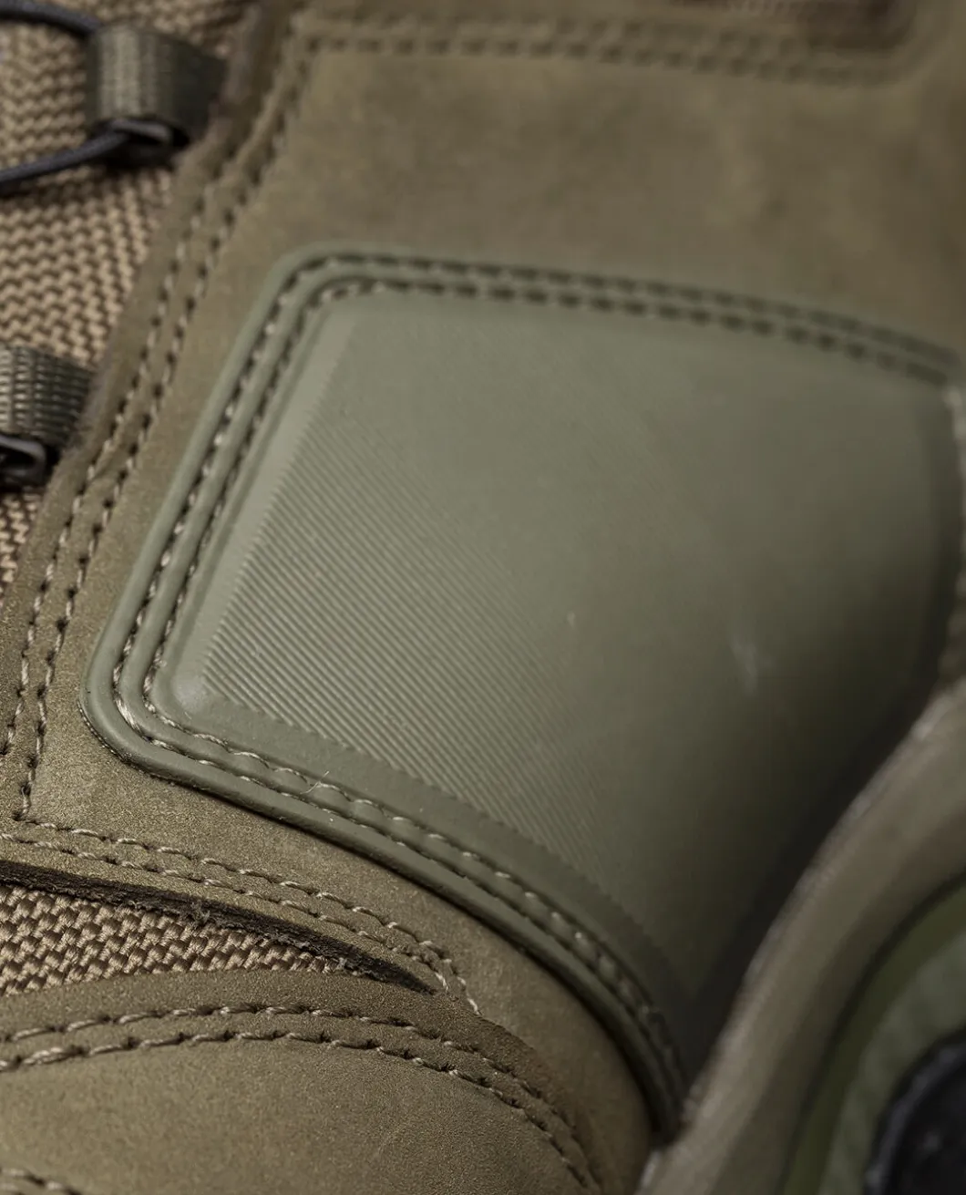 XA FORCES MID GTX EN Ranger Green