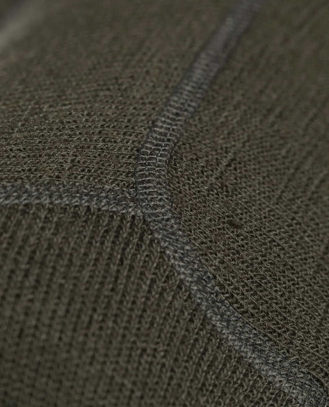 Zip Turtleneck 400 Pine green